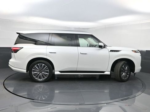 Used 2025 INFINITI QX80 Sensory image 48