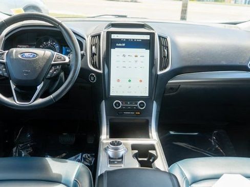 Used 2024 Ford Edge SEL w/ Sport Appearance Package AWD/4WD image 14