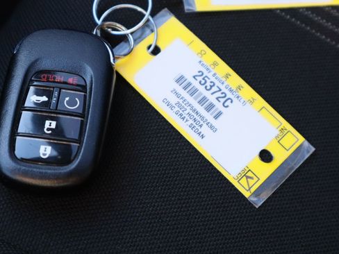 Used 2022 Honda Civic Sport image 30