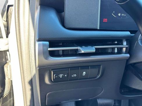 Used 2025 Hyundai Santa Cruz SEL image 18