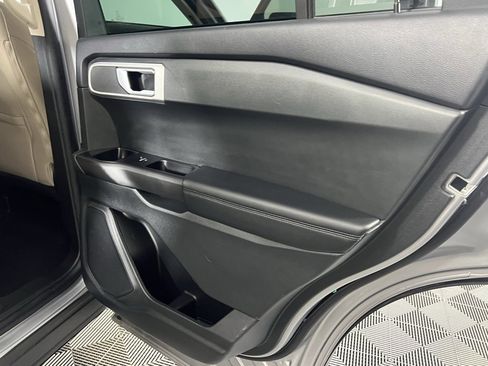 Used 2023 Ford Explorer 4WD image 30