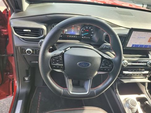 Certified 2023 Ford Explorer ST-Line w/ Class IV Trailer Tow Package image 30