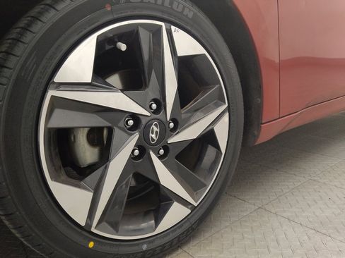 Used 2023 Hyundai Elantra SEL w/ Convenience Package image 31