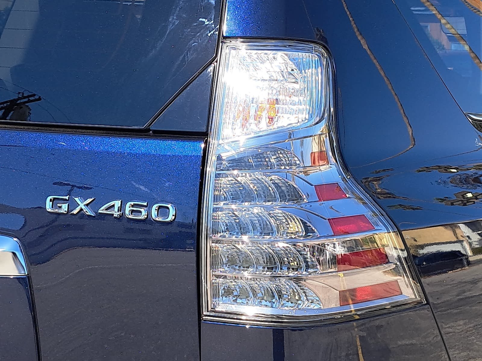Used 2022 Lexus GX 460 Premium w/ Premium Package AWD/4WD image 39