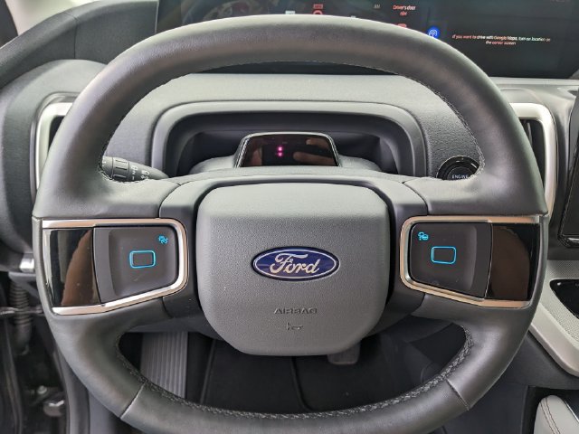 Certified 2025 Ford Expedition Active AWD/4WD image 33