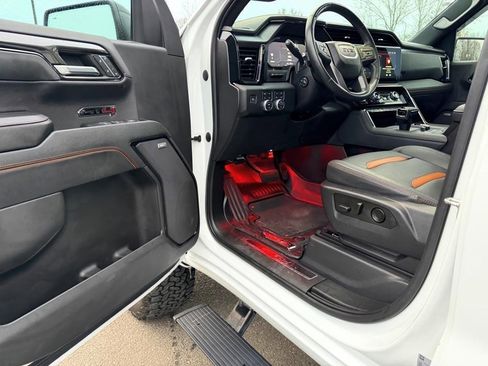 Used 2023 GMC Sierra 1500 AT4 w/ AT4 Premium Package image 15