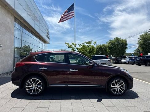 Used 2017 INFINITI QX50 AWD w/ Premium Plus Package image 9