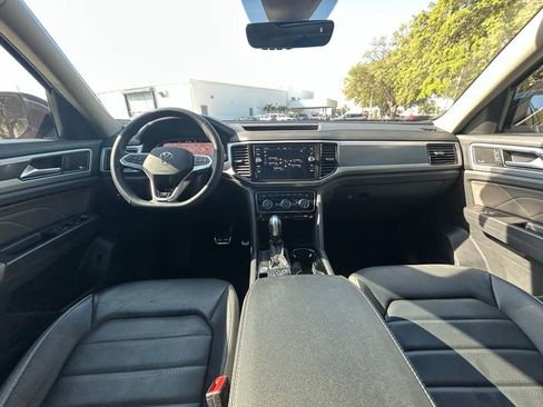 Certified 2023 Volkswagen Atlas SEL Premium AWD/4WD image 10