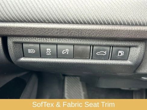 Used 2025 Toyota Camry SE image 19