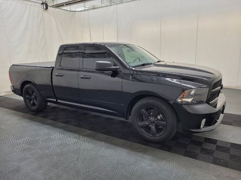 Used 2018 RAM 1500 Express w/ Black Ram 1500 Express Group AWD/4WD image 11