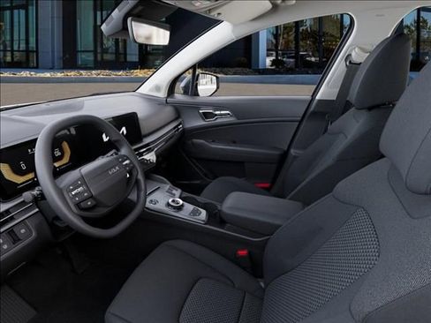 New 2026 Kia Sportage LX FWD image 17