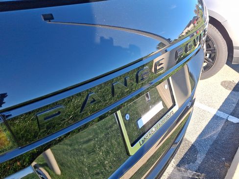 Used 2025 Land Rover Range Rover Evoque Dynamic SE image 29