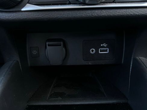 Used 2025 Nissan Versa SV image 23