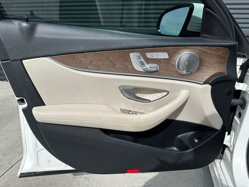 Used 2022 Mercedes-Benz E 350 Sedan image 18