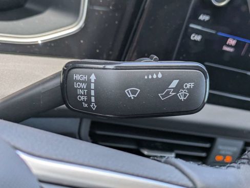 Certified 2026 Volkswagen Jetta SE FWD image 36