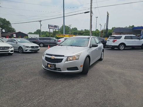 Used 2011 Chevrolet Cruze LS FWD image 15