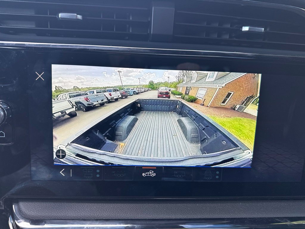 Used 2024 GMC Sierra 1500 AT4 w/ Technology Package AWD/4WD image 29
