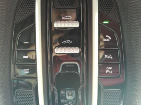 Used 2022 Porsche Panamera Platinum Edition RWD image 57
