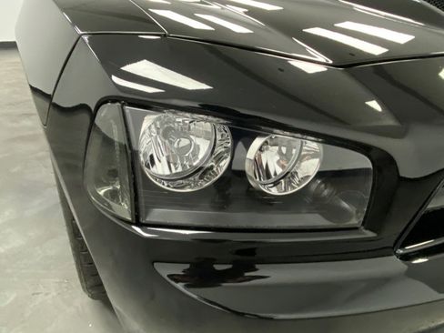 Used 2006 Dodge Charger SRT8 w/ SRT Option Group III image 10