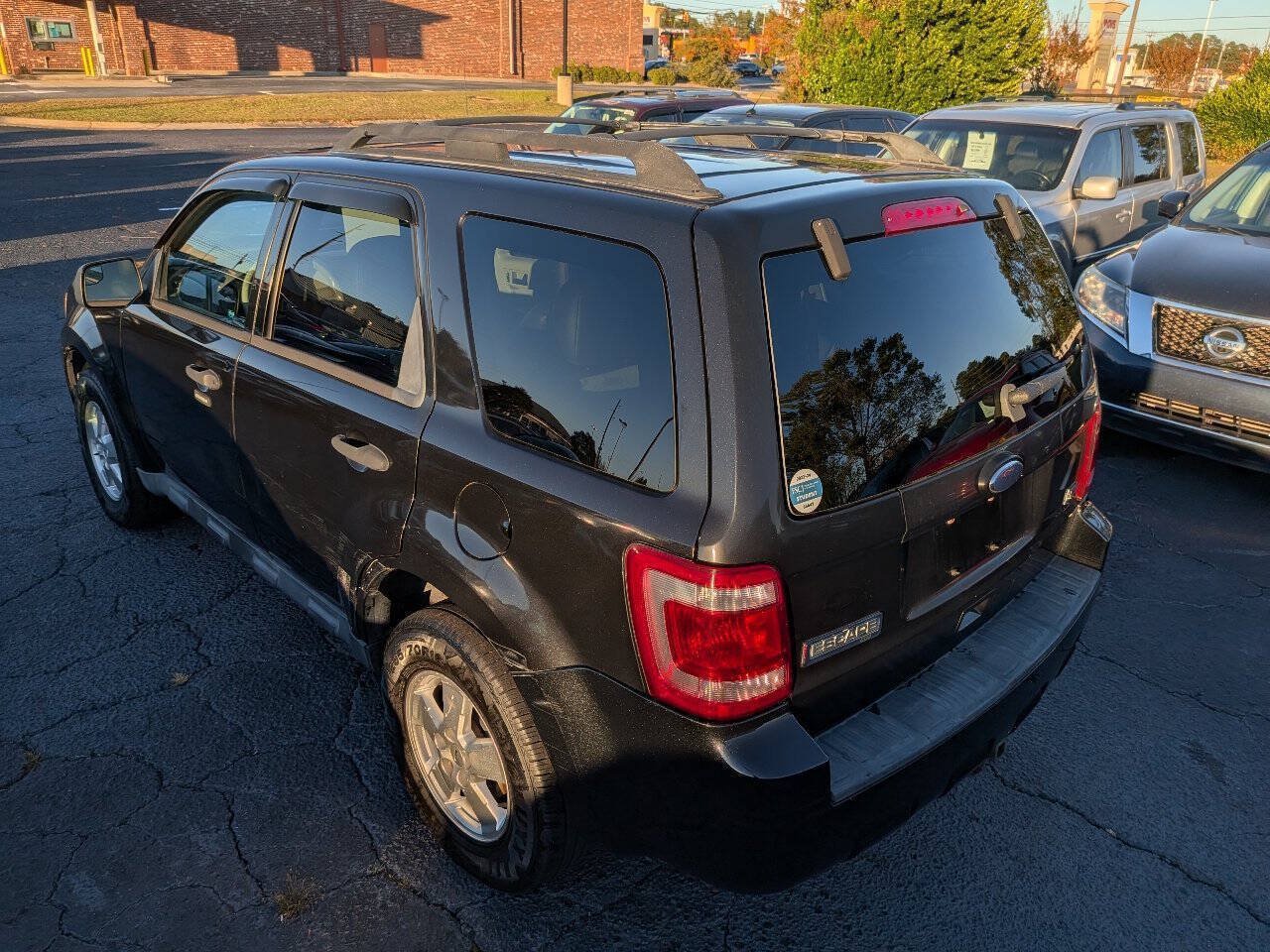 Used 2011 Ford Escape XLT w/ 202A Rapid Spec Order Code FWD image 21