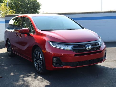 Certified 2026 Honda Odyssey Elite image 7