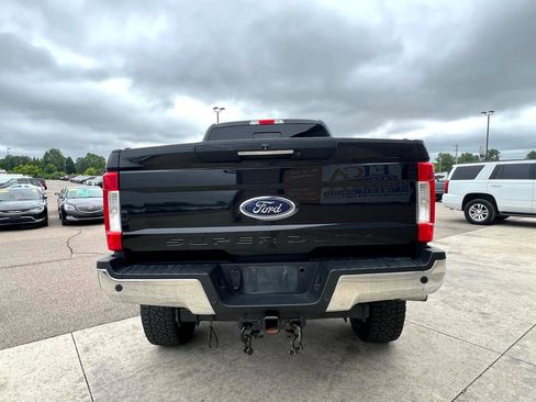 Used 2019 Ford F350 Lariat w/ Lariat Ultimate Package image 6