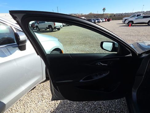 Used 2024 Chevrolet Malibu RS image 7