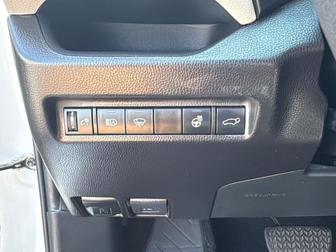 Used 2022 Toyota RAV4 XLE w/ Convenience Package AWD/4WD image 14