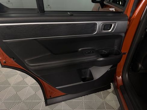 Used 2025 Hyundai Santa Fe Limited image 27