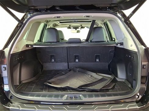 Used 2024 Subaru Forester Touring image 33