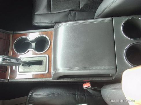 Used 2014 Lincoln Navigator 4WD image 15