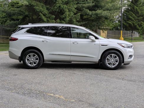 Used 2018 Buick Enclave Premium w/ Trailering Package AWD/4WD image 8