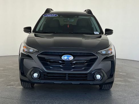 Used 2025 Subaru Outback Premium w/ Popular Package #1A image 10