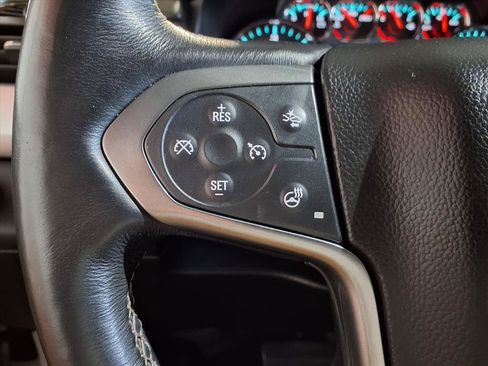 Used 2018 Chevrolet Suburban Premier image 30