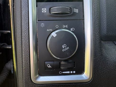 Used 2018 RAM 3500 Laramie Longhorn image 12