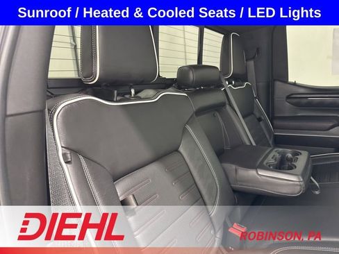 Used 2022 GMC Sierra 1500 AT4X image 12