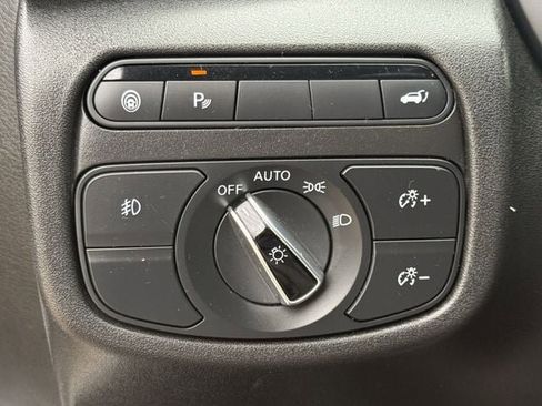 Used 2019 INFINITI QX50 Essential w/ Premium Heat Package FWD image 22