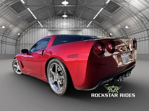 Used 2006 Chevrolet Corvette Coupe w/ Preferred Equipment Group RWD image 15