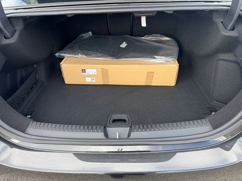 New 2026 Mercedes-Benz E 350 4MATIC Sedan image 14