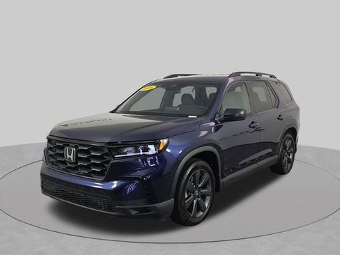 Used 2025 Honda Pilot Sport image 42