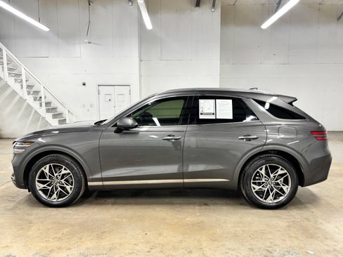 Used 2022 Genesis GV70 2.5T w/ Advanced Package AWD/4WD image 4