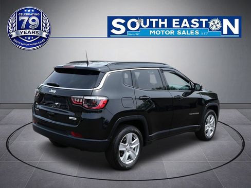 Used 2022 Jeep Compass Latitude w/ Convenience Group AWD/4WD image 6