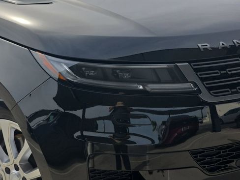 Certified 2025 Land Rover Range Rover Sport image 33