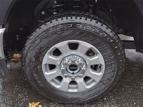 Used 2024 Ford F350 XLT w/ FX4 Off-Road Package image 7