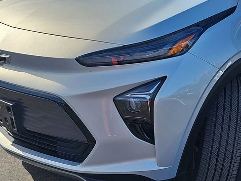 Used 2023 Chevrolet Bolt EUV LT w/ Convenience Package image 34