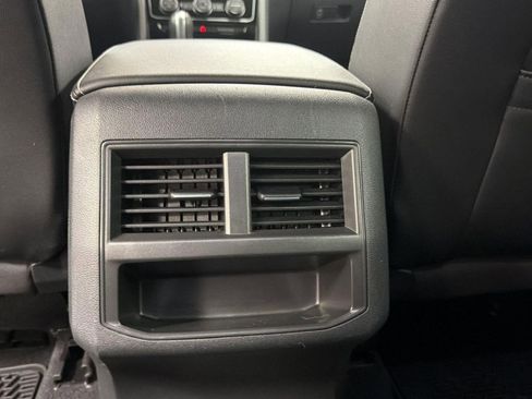 Used 2023 Volkswagen Atlas Cross Sport SE w/ Black Wheel Package image 22