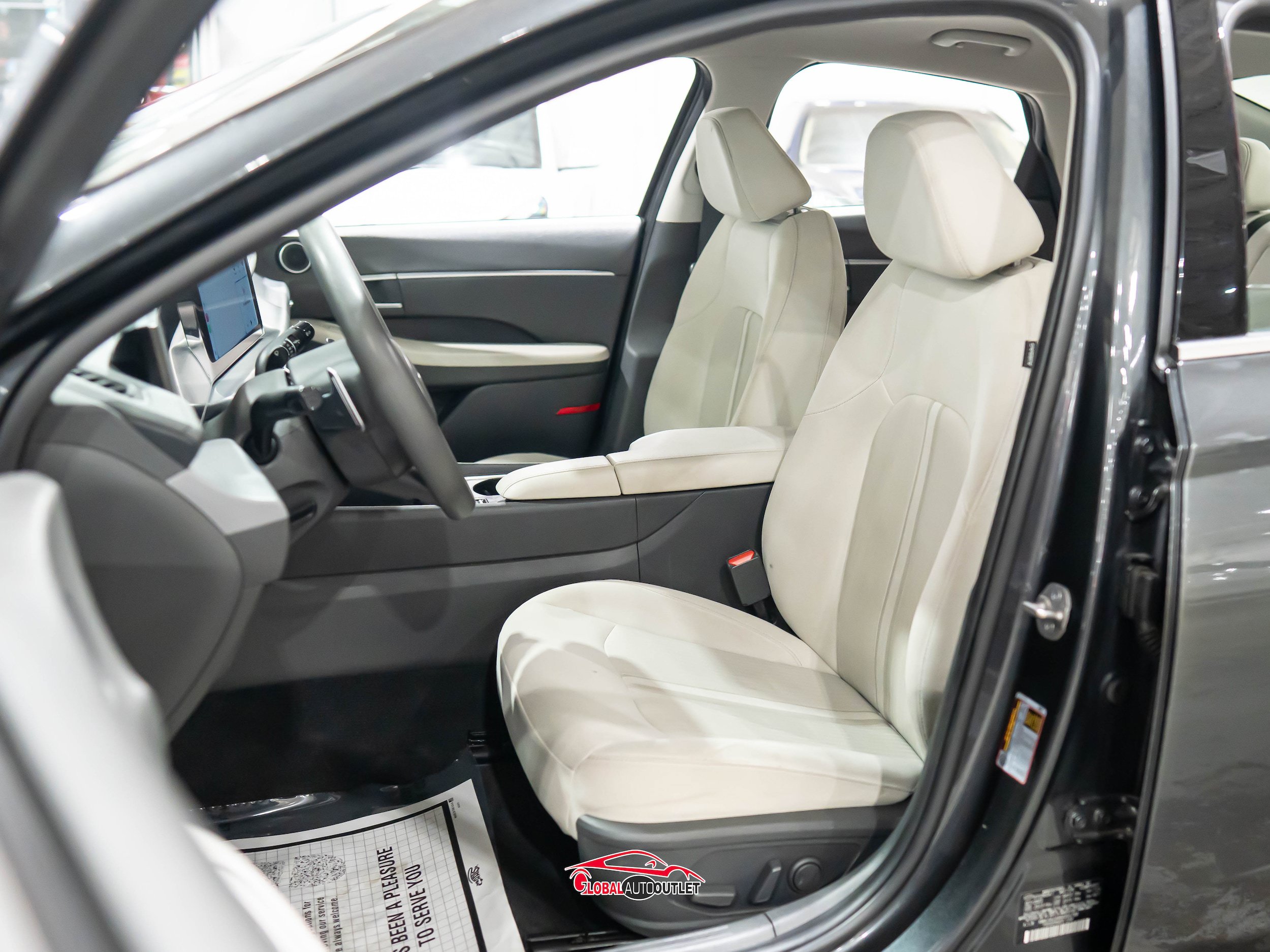 Used 2024 Hyundai Sonata SEL FWD image 16