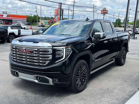 Certified 2023 GMC Sierra 1500 Denali w/ Denali Reserve Package AWD/4WD image 7