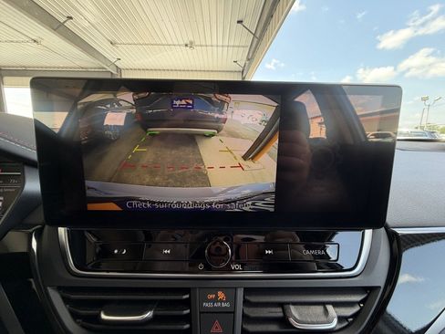 Used 2025 Nissan Altima 2.5 SR w/ SR Premium Package FWD image 14