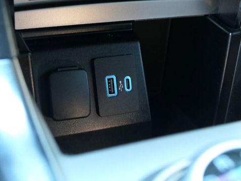 Used 2020 Ford Explorer ST w/ Premium Technology Package image 21